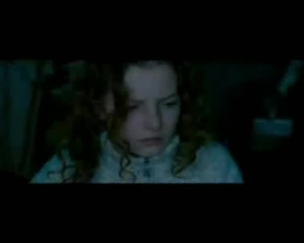 The Golden Compass: Deleted Scene 'Betrayal'
